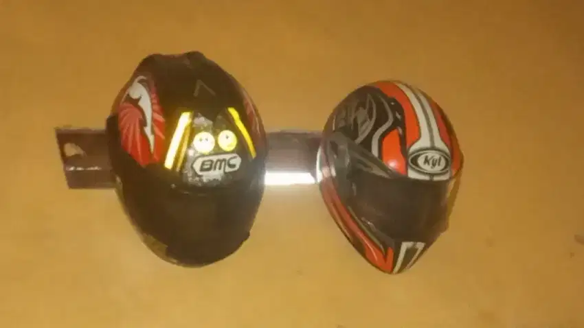 Helm kyt dan bmc second harga satuan