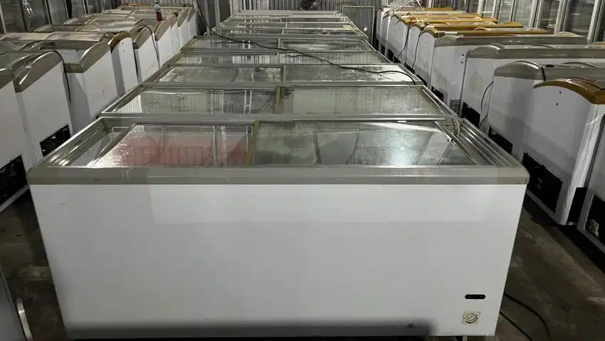 Freezer Sleding 650 Liter