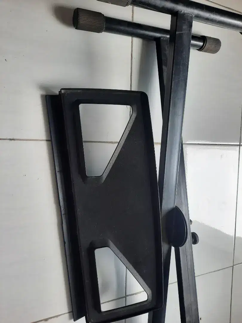 Hand stand keyboard PSR 350