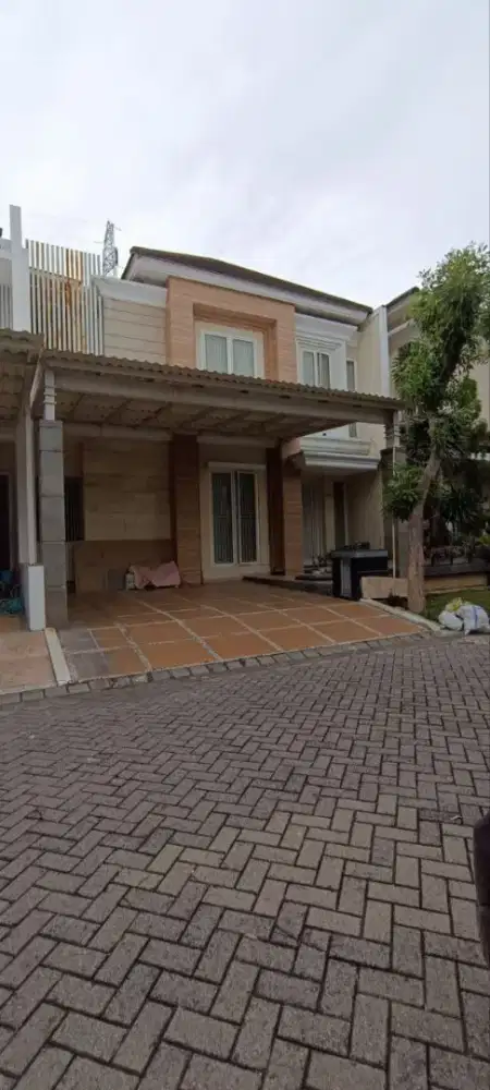 Dijual Rumah mewah minimalis 2 lantai Royal Residence dekat Citraland