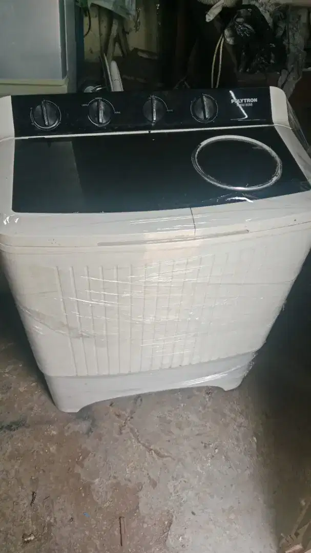 Mesin cuci 2 tabung Polytron 8kg