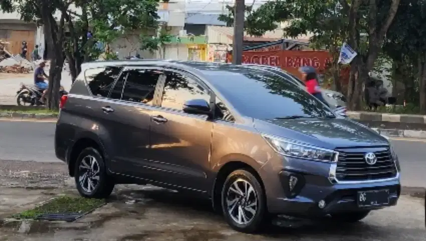 Innova Reborn 2.4 G Automatic 2020 pemakaian 2021