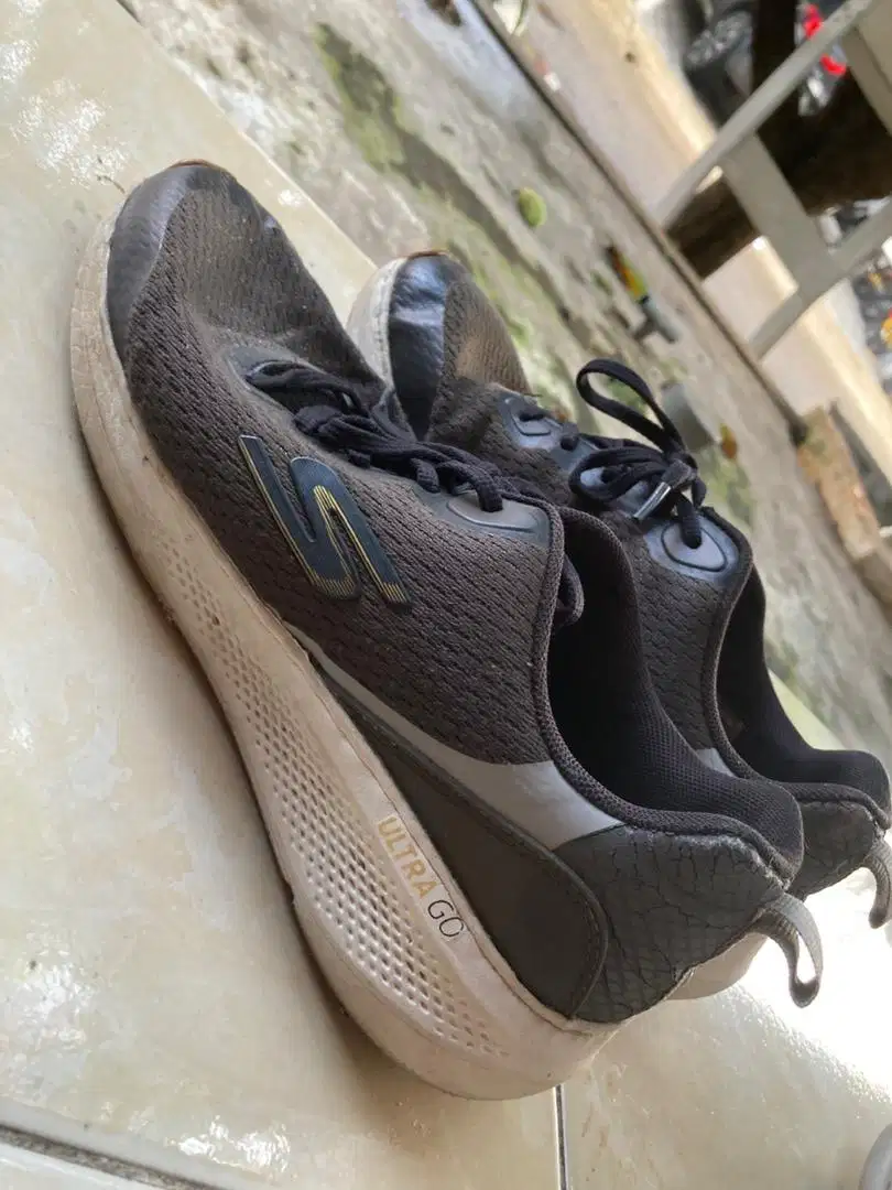 Sepatu Skecher Go Run