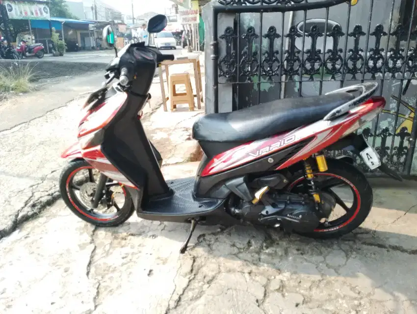 Dijual Motor Honda Vario Karbu