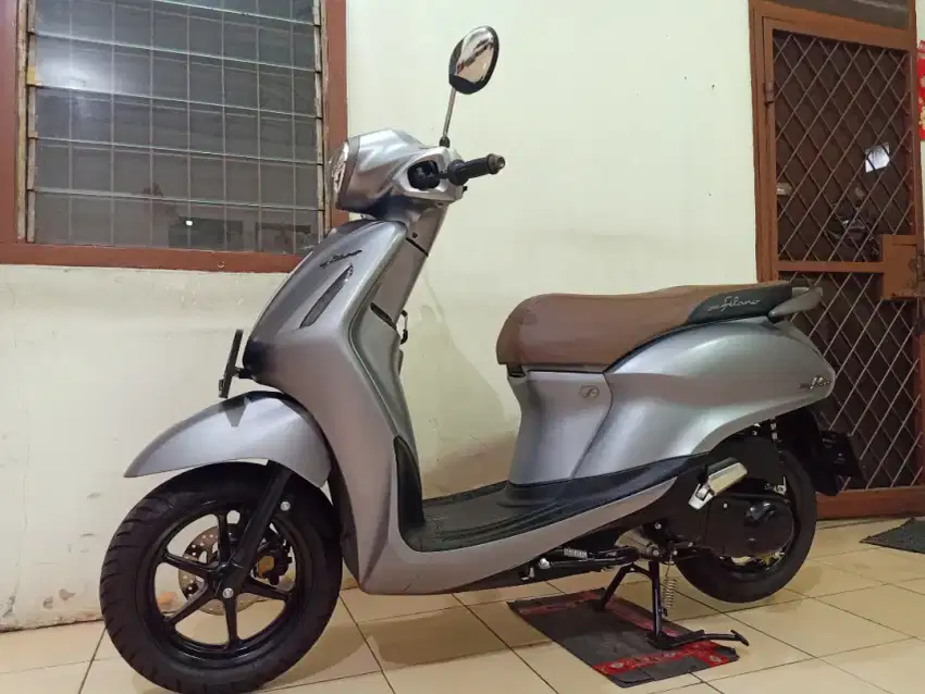 Yamaha GRAND FILANO HYBRID CONNECTED KEYLESS 2024 ( LOW KM / LIKE NEW)