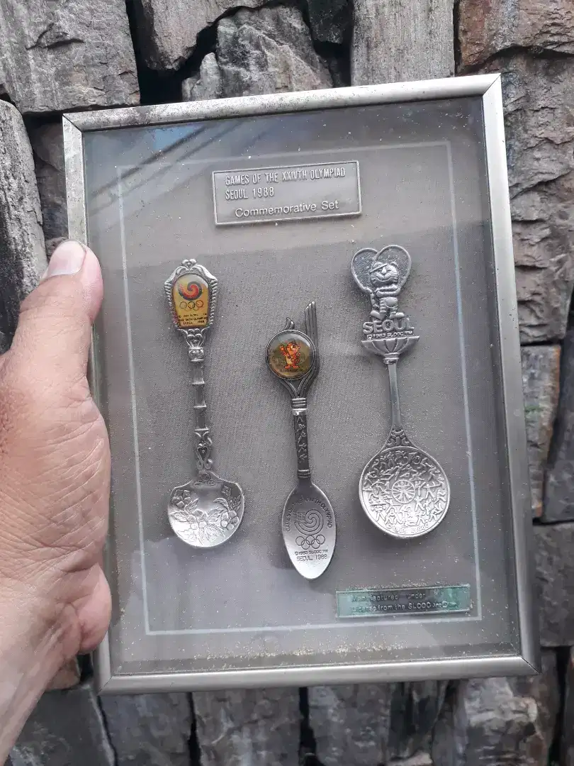 Antik vintage sendok souvenir olimpiade seoul 1988 bingkai logam