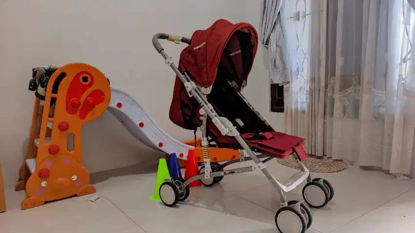 Preloved stroller dan sepatu anak