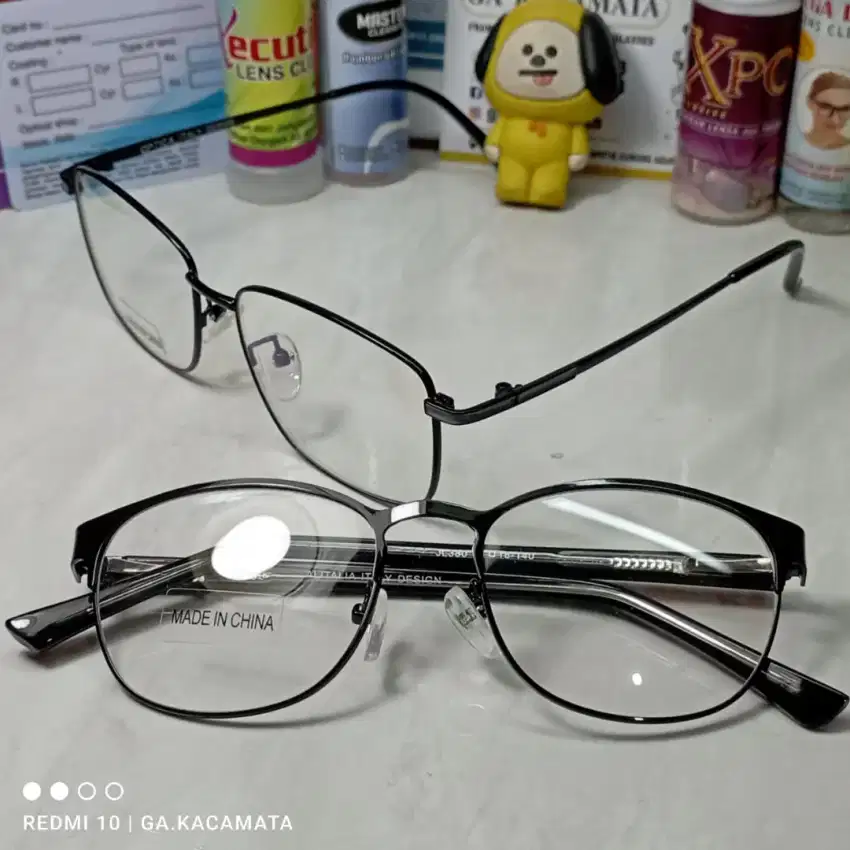 Frame Kacamata cocok untuk Pengguna Minus dan Plus