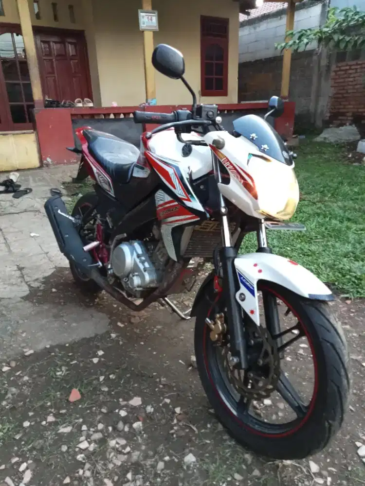 Jual motor vixion 2016