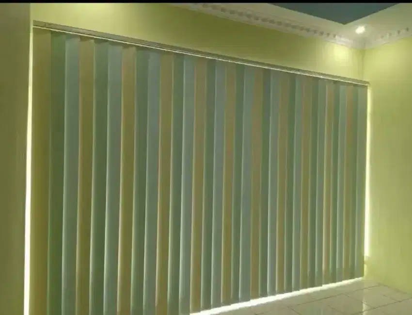 Tirai dan gorden vertical blind gorden kantor dan gedung