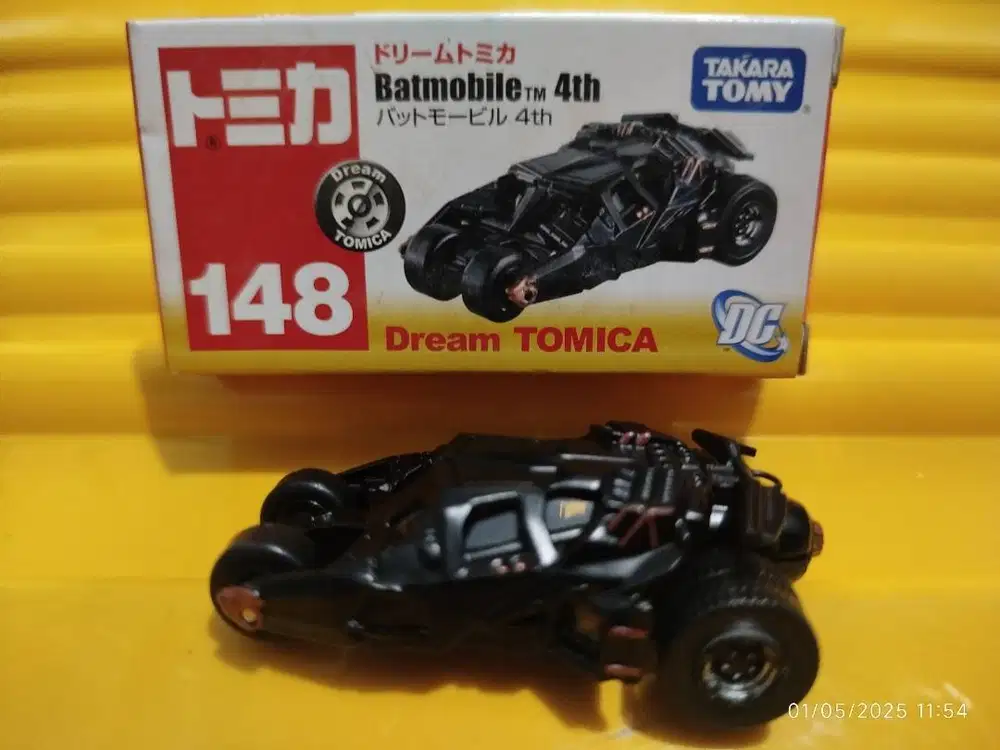 Tomica Dream Batmobile 4th