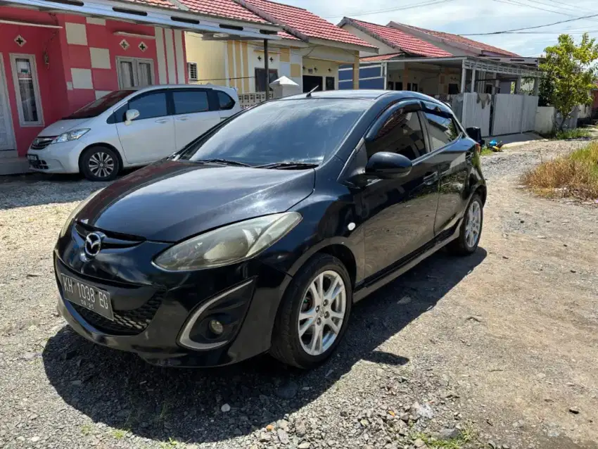 Mazda 2 1.5R M/T 2010 Bensin