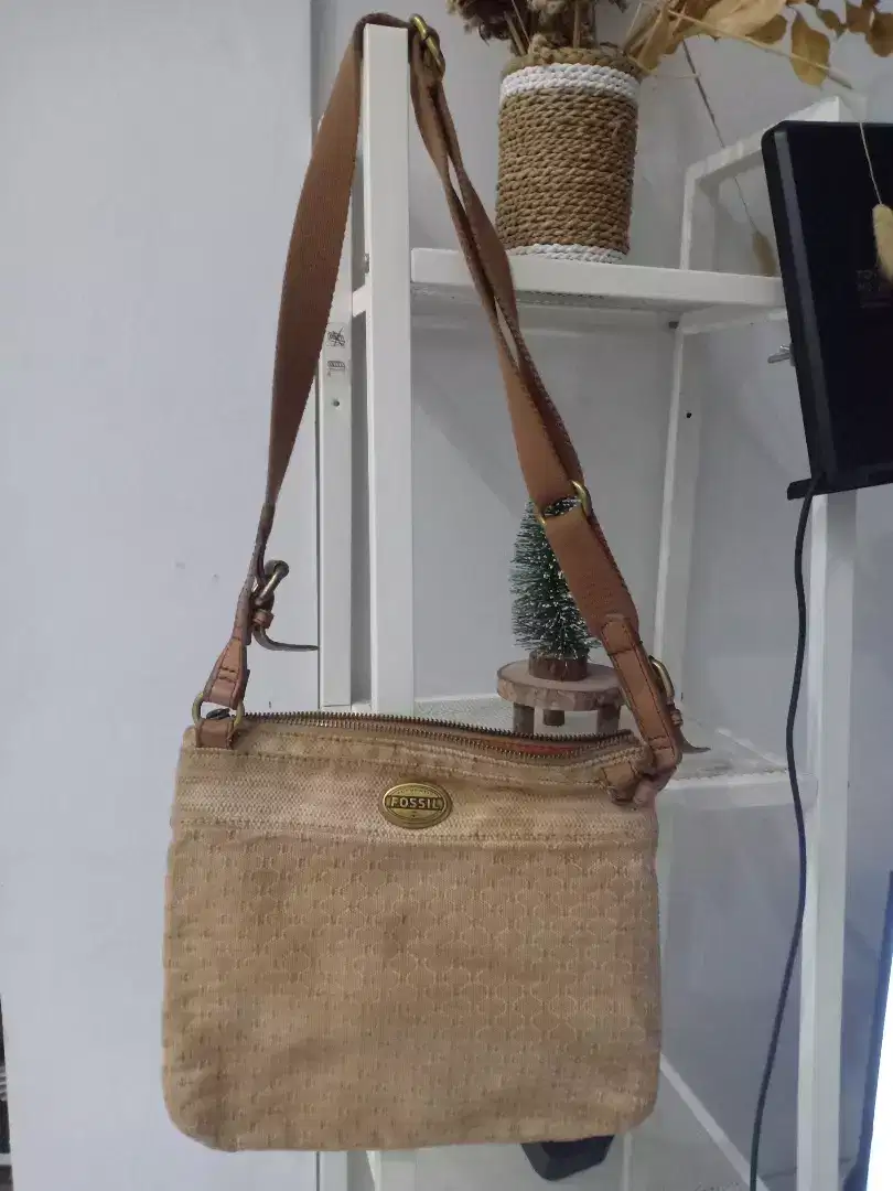Tas selempang wanita Fossil original