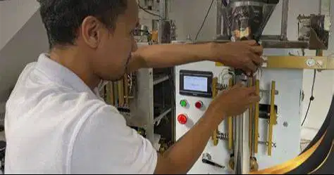 DICARI TEKNISI MESIN SACHET DAN OPERATOR MESIN SACHET FILLING