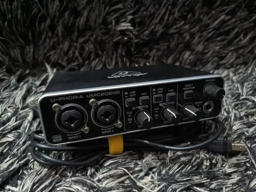 Behringer UMC 202HD Sound card Audio Interface