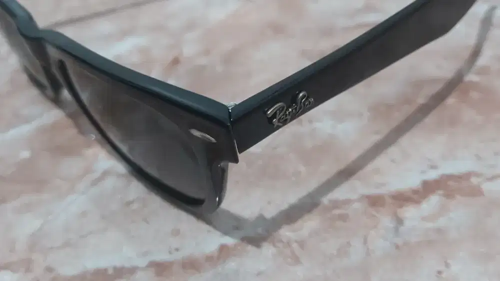 Kaca mata hitam Rayban RB2140 wayfarer polarized second