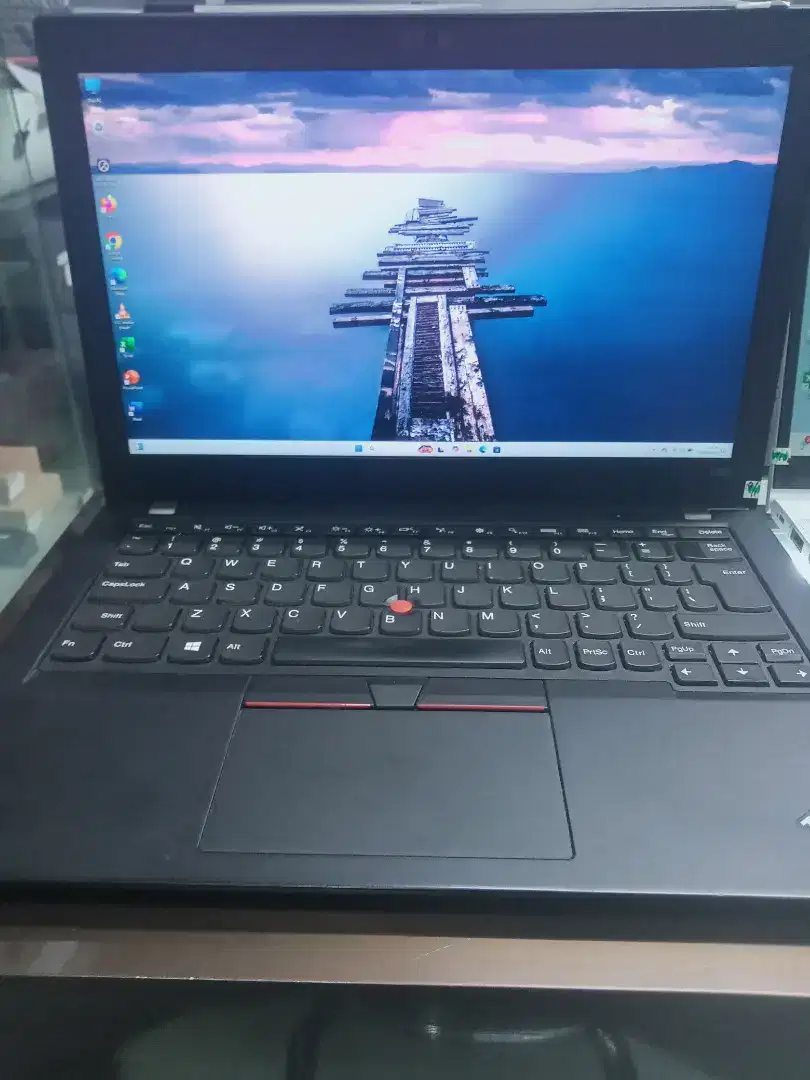 Thinkpad x280 bekas bergaransi