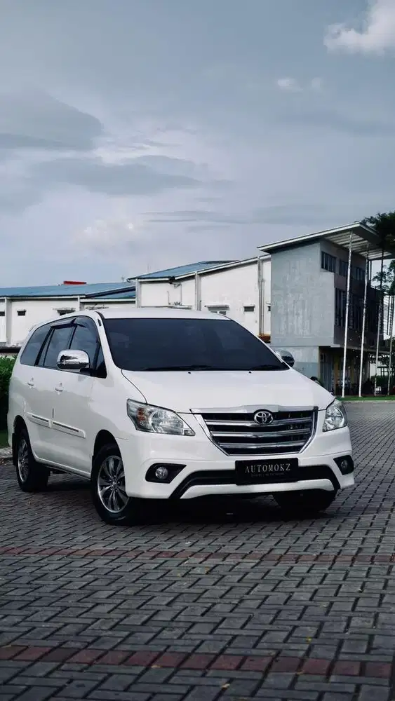 Innova G 2.5 AT diesel 2015