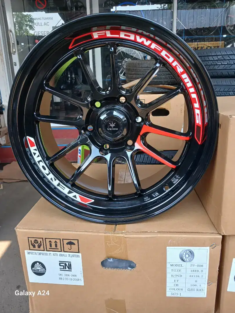 Venom 5 ring 18 lebar 9 pcd 6x139,7 ET 0 flow forming 4pcs