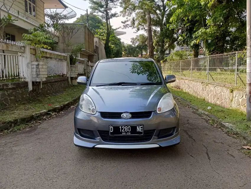 Daihatsu sirion d CBU matic 2010 grey