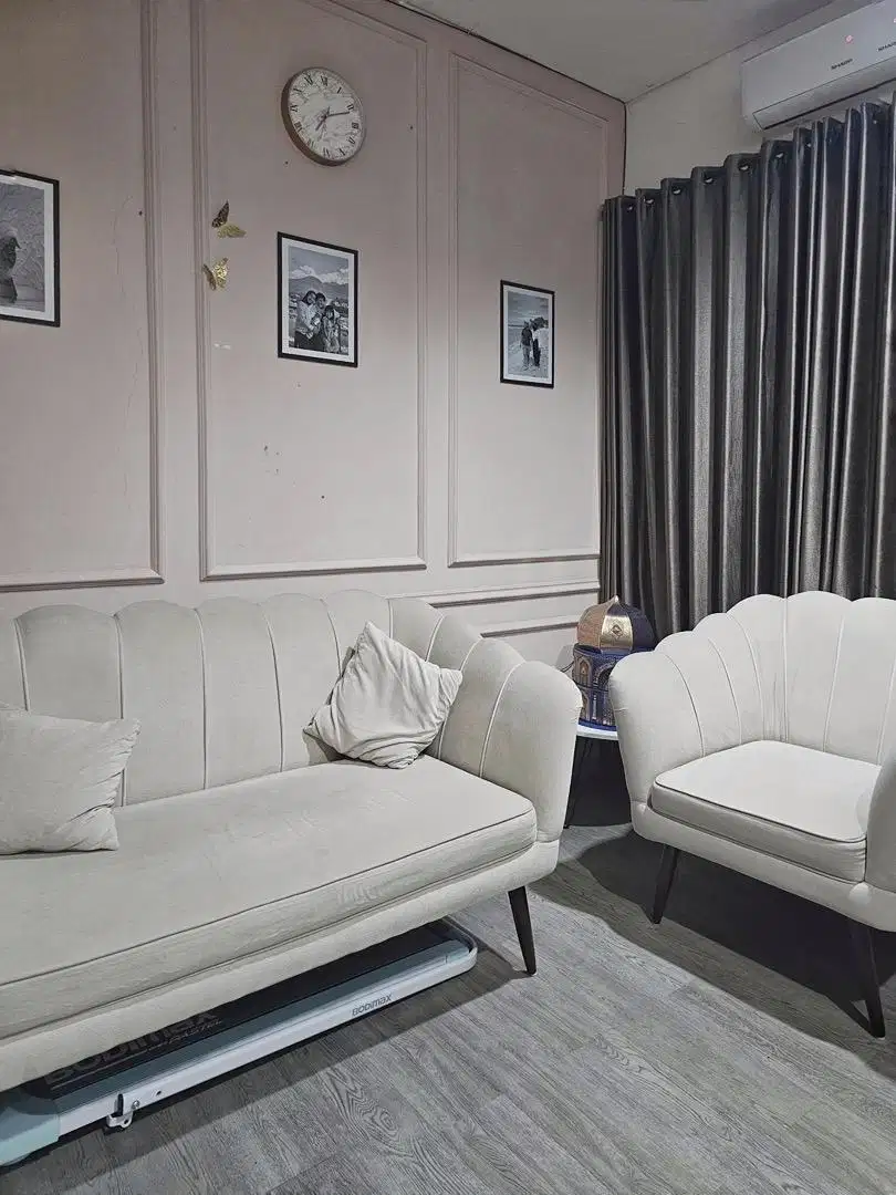 Sofa mulus bersih