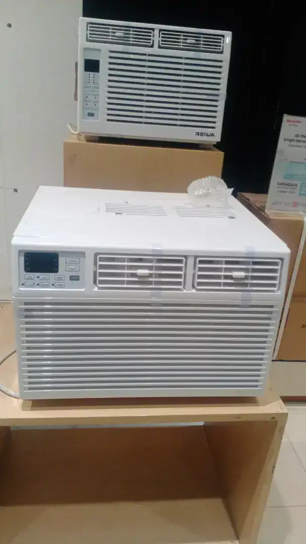 AC window 1 PK dan 1/2 PK