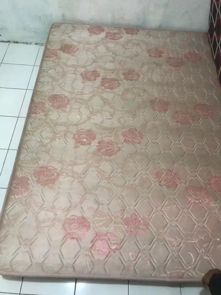 Dijual cepat Dipan kasur Uk. 120X200