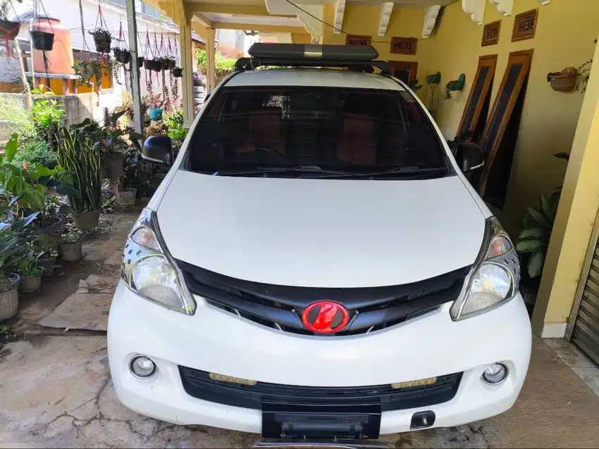 Daihatsu Xenia (2013)