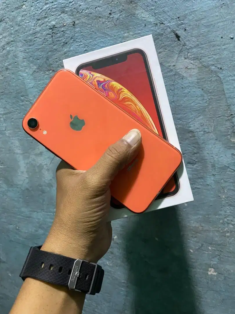 Iphone xr 64gb inter mulus like new