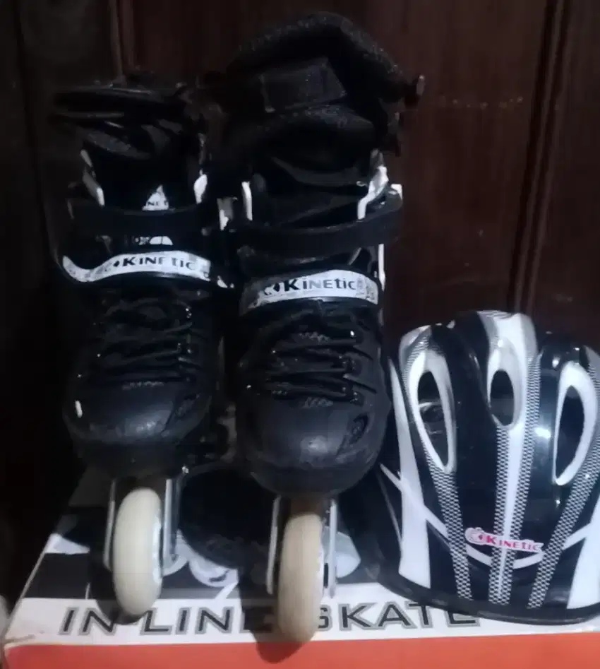 Inline skate merek Kinetic Second
