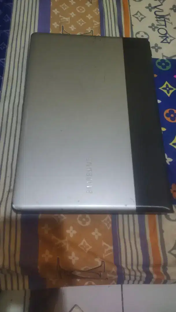 Laptop Samsung NP300E4X Core i3 mati total