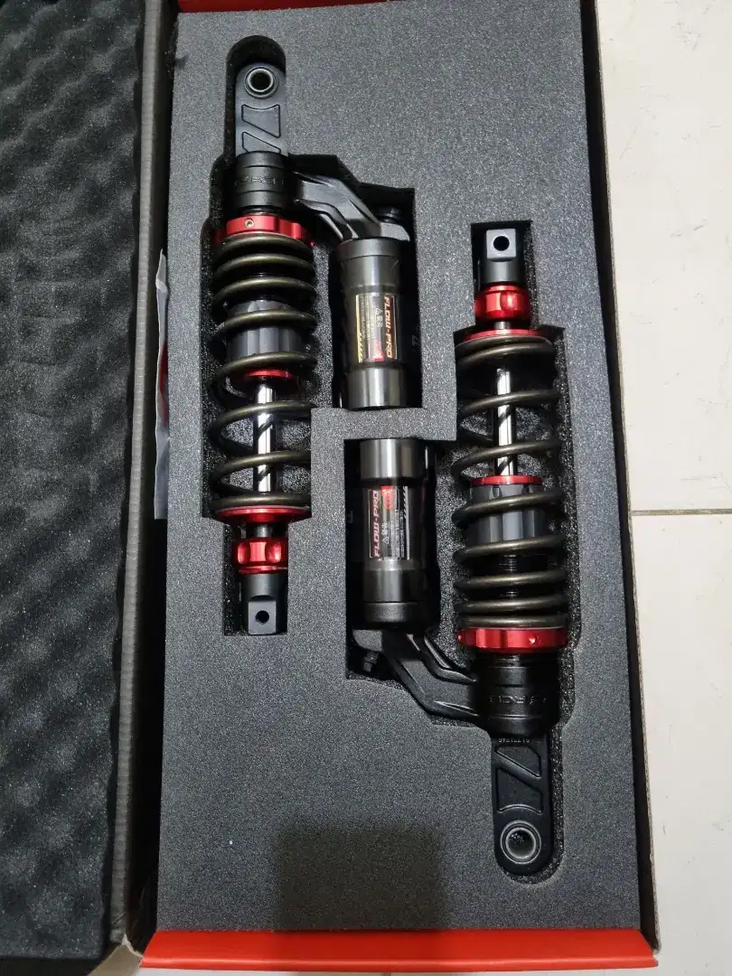 Shockbreaker RCB flow pro titanium 330