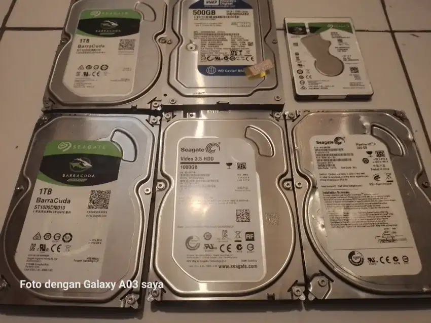 Hardisk Bekas,Kondisi Belum Di Test.