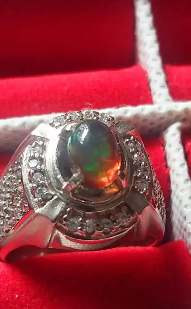 Batu Permata Black Opal Kalimaya