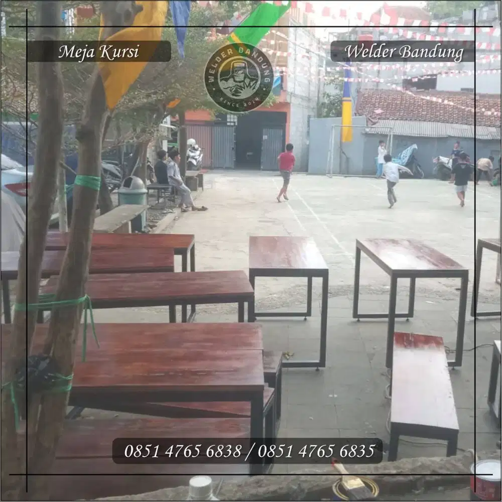 Meja Kursi Cafe Rangka Besi Kayu Mahoni Awet tahan karat dan cuaca