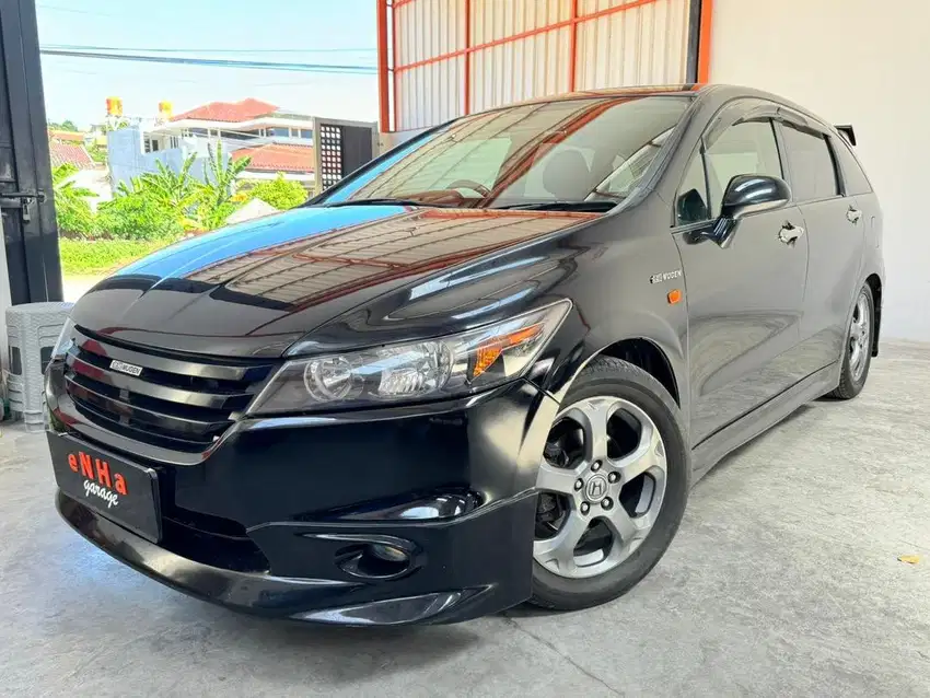 Honda STREAM RSZ 1.8 A/T 2008.. Rare Item.. eNHa garage Semarang...