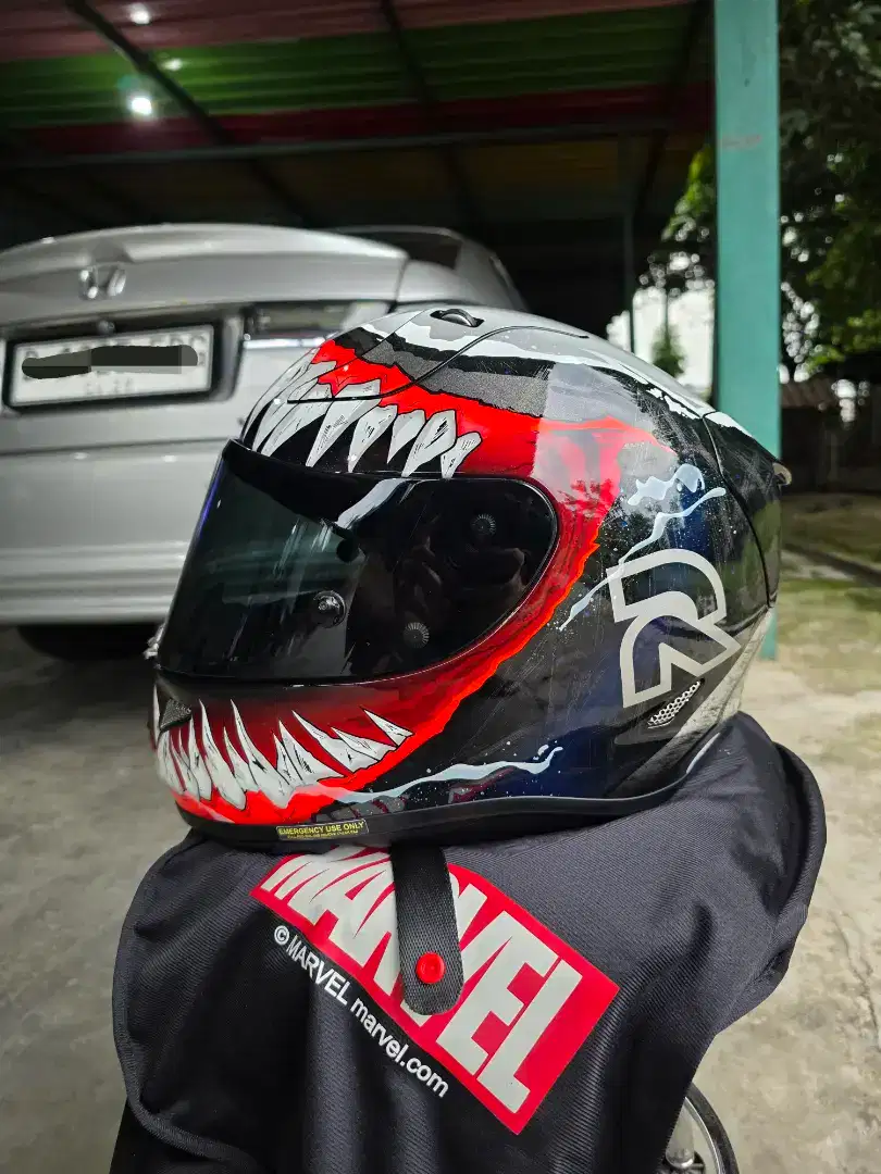 HJC RPHA 11 VENOM 2