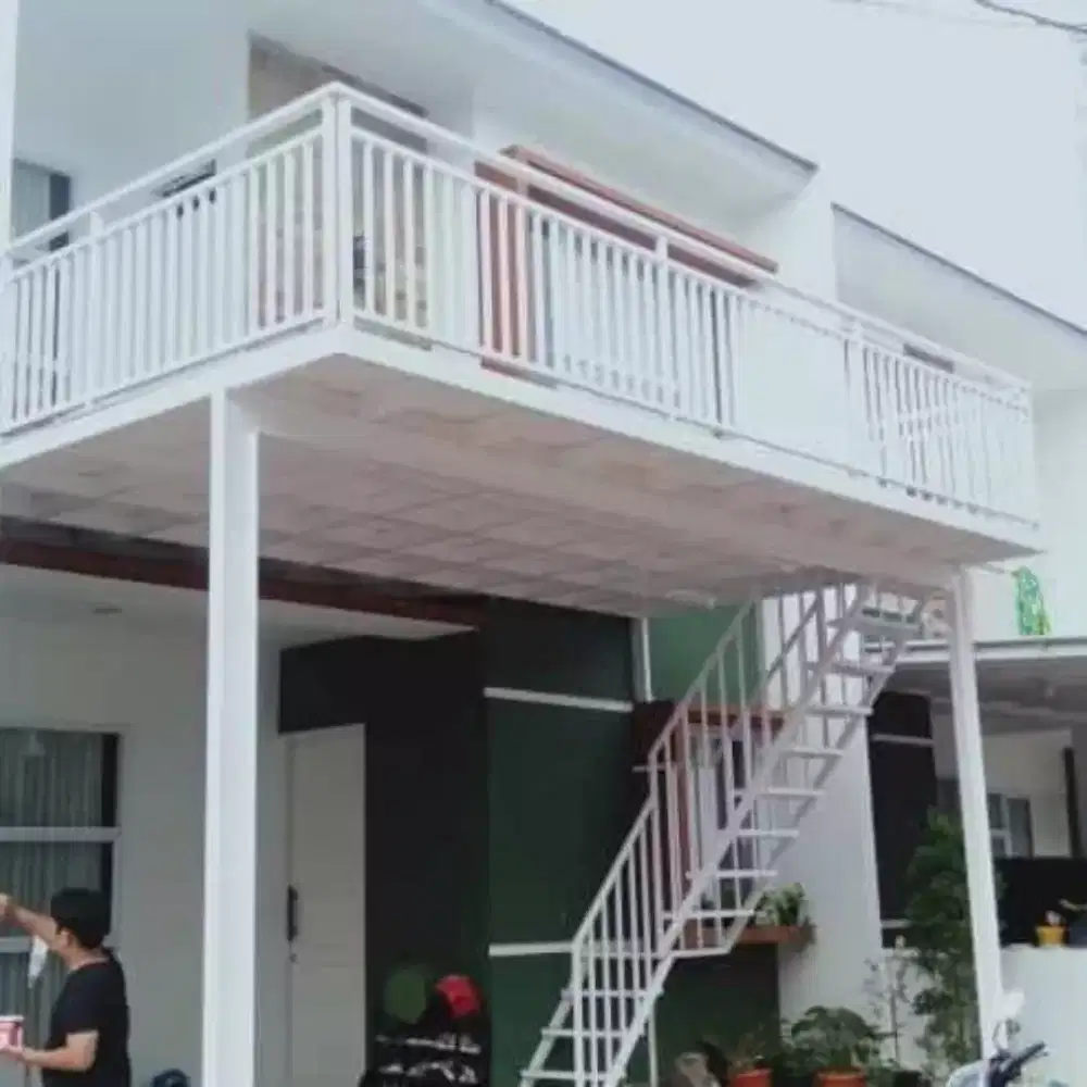 MEZZANINE BESI HOLLOW KOKOH