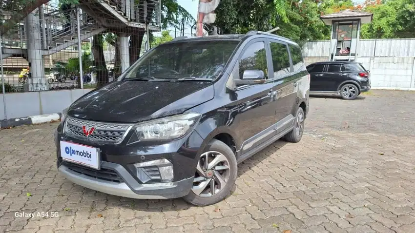 [OLXMOBBI] DP Rendah Wuling Confero S 1.5 C Bensin-MT 2021 SSRSUS