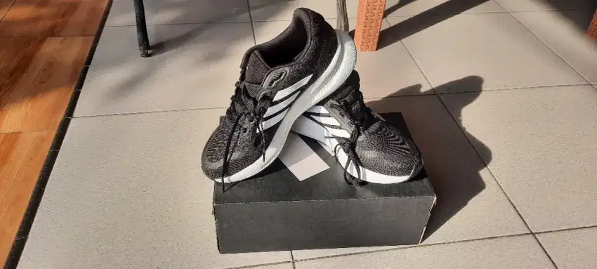 Sepatu running Adidas Run Falcon 5 Original