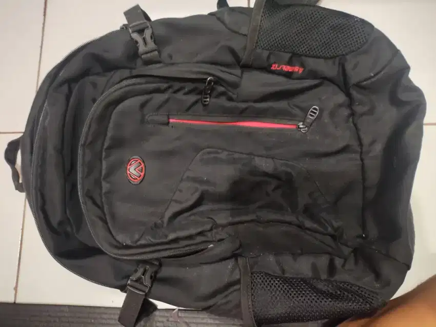 Tas Eiger Asimetrix masi mulus