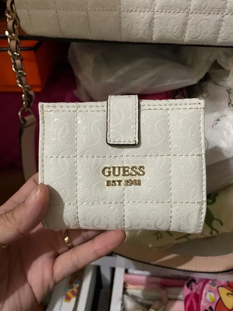 Dompet ori guess