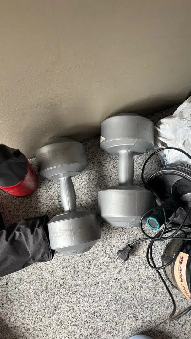 Barbell 8kg dan 6kg