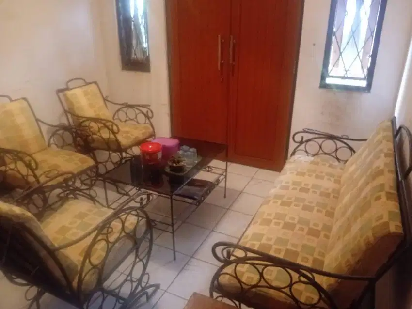 Lemari n sofa...semua