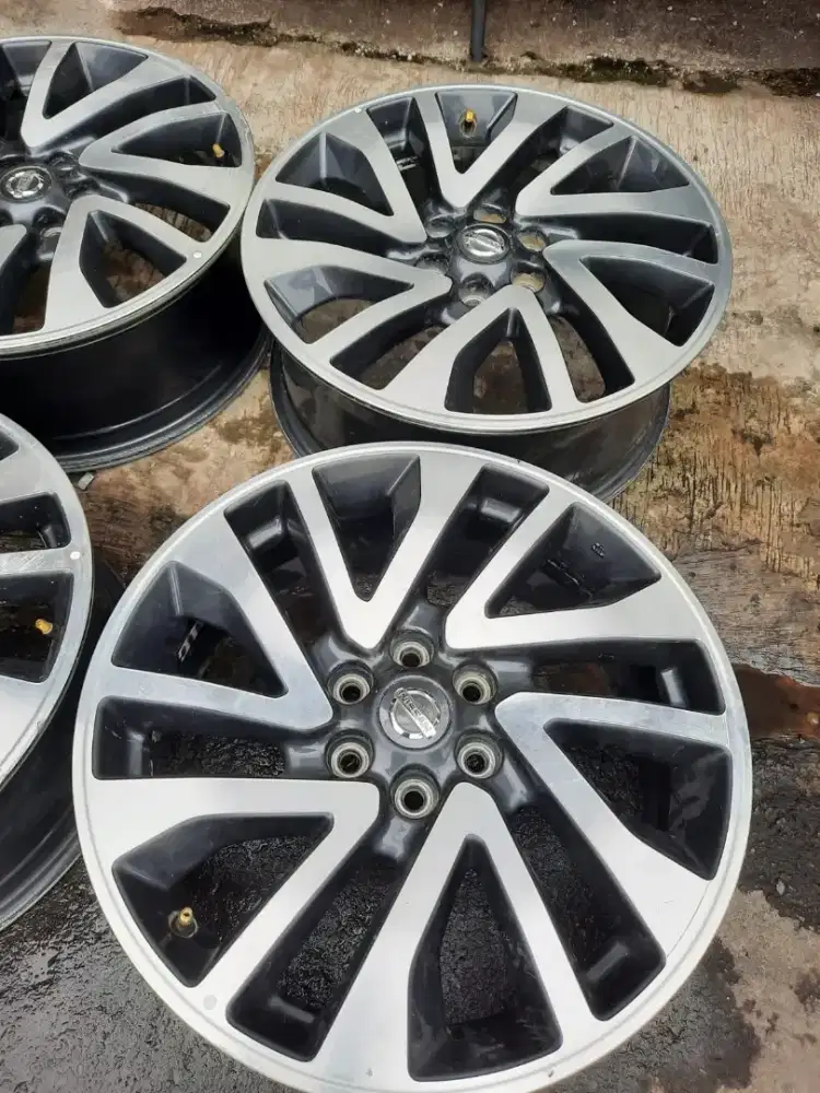 Velg Nissan NAVARA R.18 ori