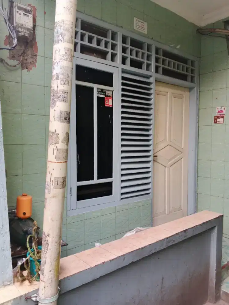 Disewakan rumah daerah Jelambar akses dekat kemana saja