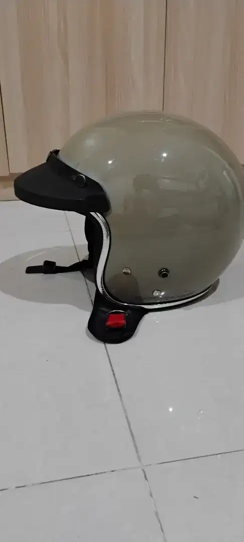 Helm Model Retro