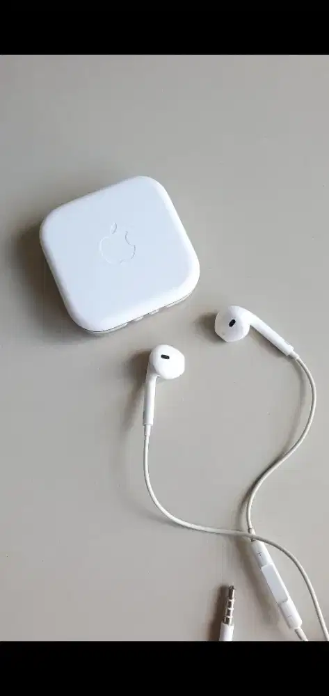 Apple earpods headset earphone putih original / beats iphone airpods