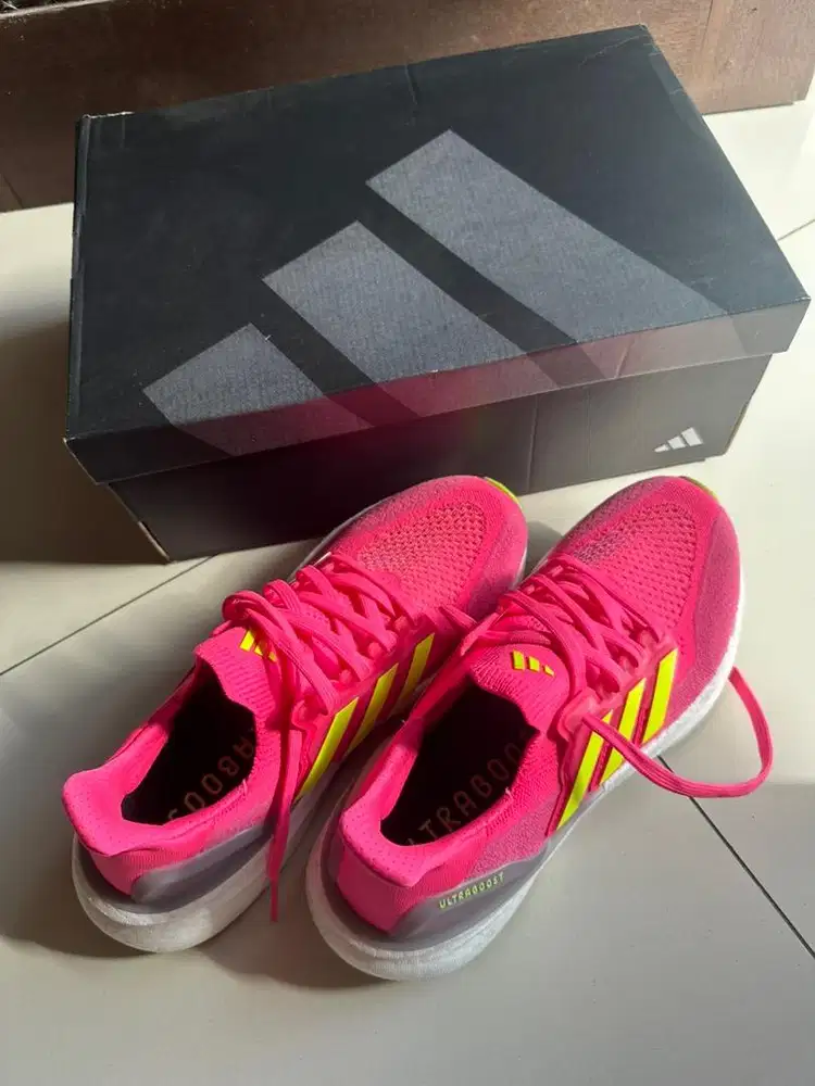 Adidas running ultraboost 5 woman