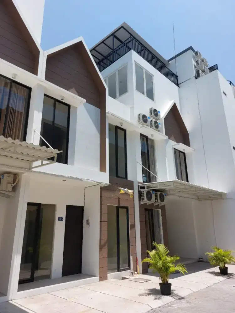 Dijual rumah kos aktif siwalankerto dekat kampus petra